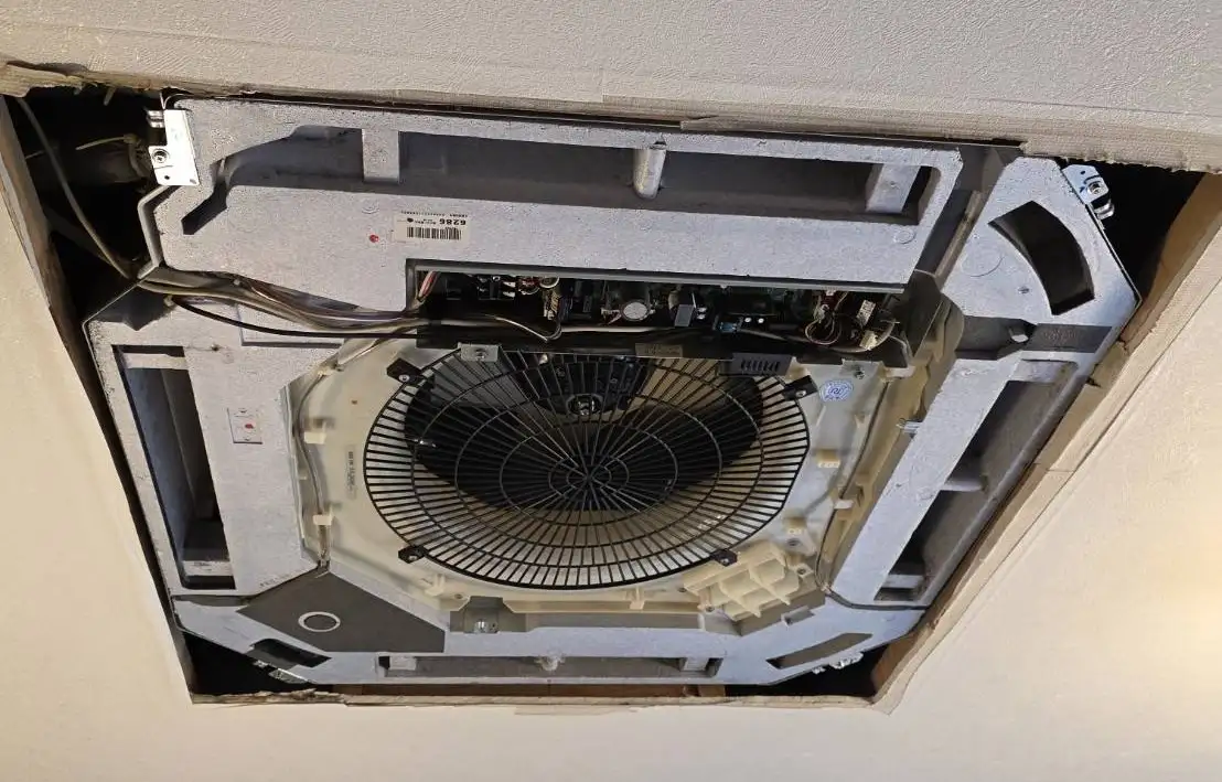 作業後ダイキン天井カセット型-01