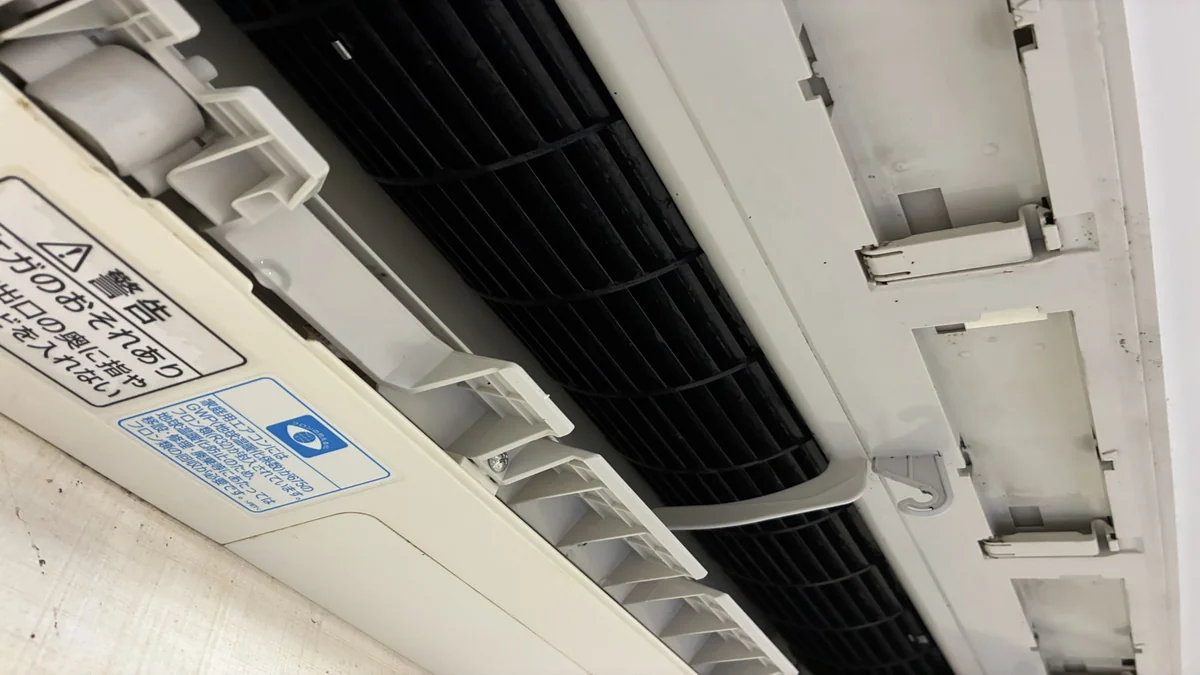 シャープ お掃除機能付きエアコン AY-P80X2-W 作業後 ファンの様子01 シャープ お掃除機能付きエアコン AY-P80X2-W 作業後 ファンの様子01